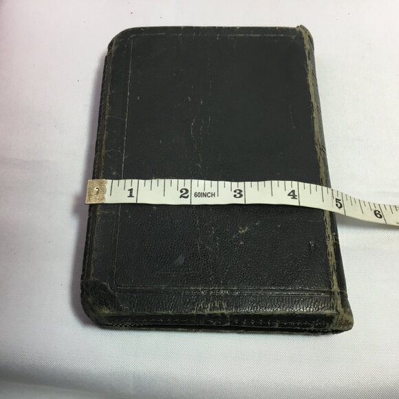 Holy Bible Illustrated KJV Self-Pronouncing Edition Zippered World Pub Vintage - Picture 3 of 15